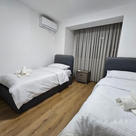 Elois Luxury Apartment Tirana Exterior photo